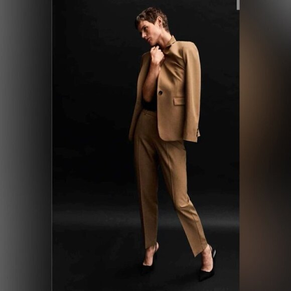 Mango, Women's Pleated suit trousers, Color: Medium Brown. Size: 1 (US). NWT. - Picture 8 of 11